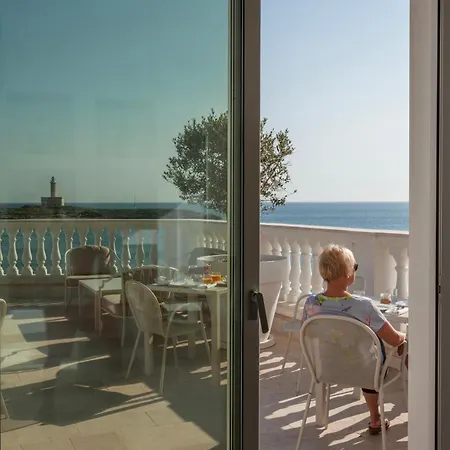 게스트하우스 Tra Cielo E Mare 3*