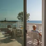 ゲストハウス Tra Cielo E Mare 3*