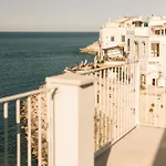 Tra Cielo E Mare 3*