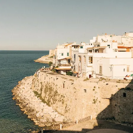 Tra Cielo E Mare Vieste