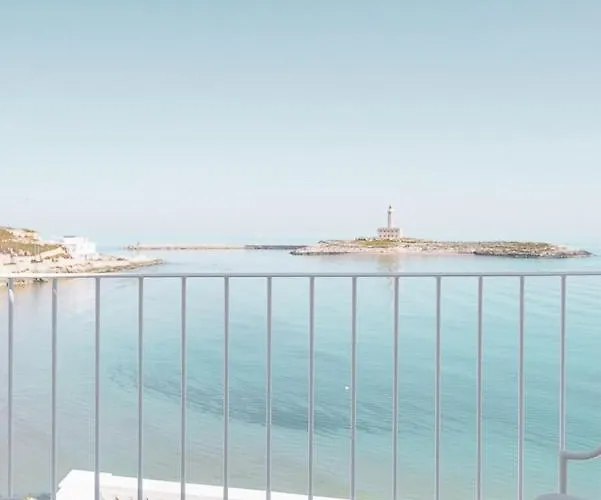 招待所 Tra Cielo E Mare 3*