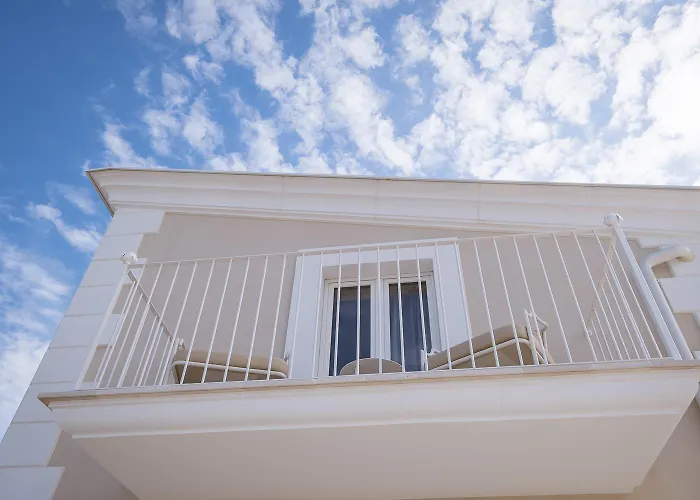 Tra Cielo E Mare Vieste